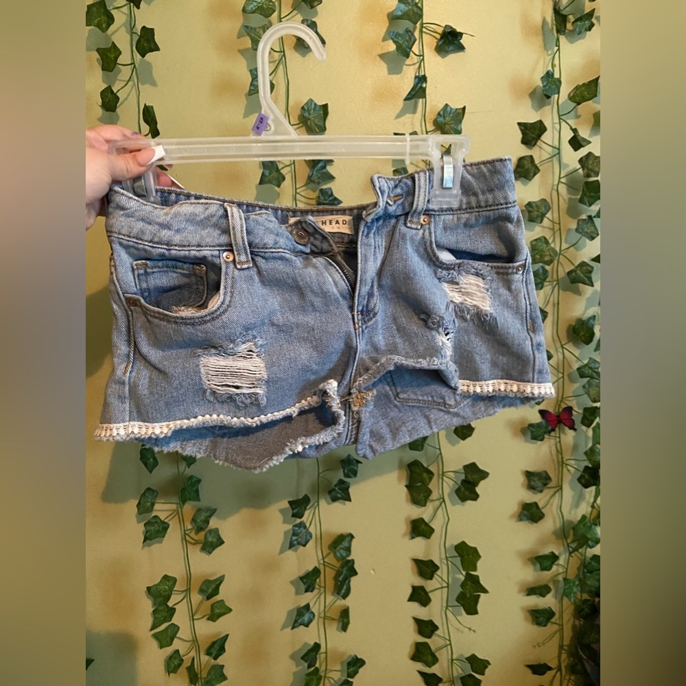 Size 3 Bullhead Denim CO Shorts